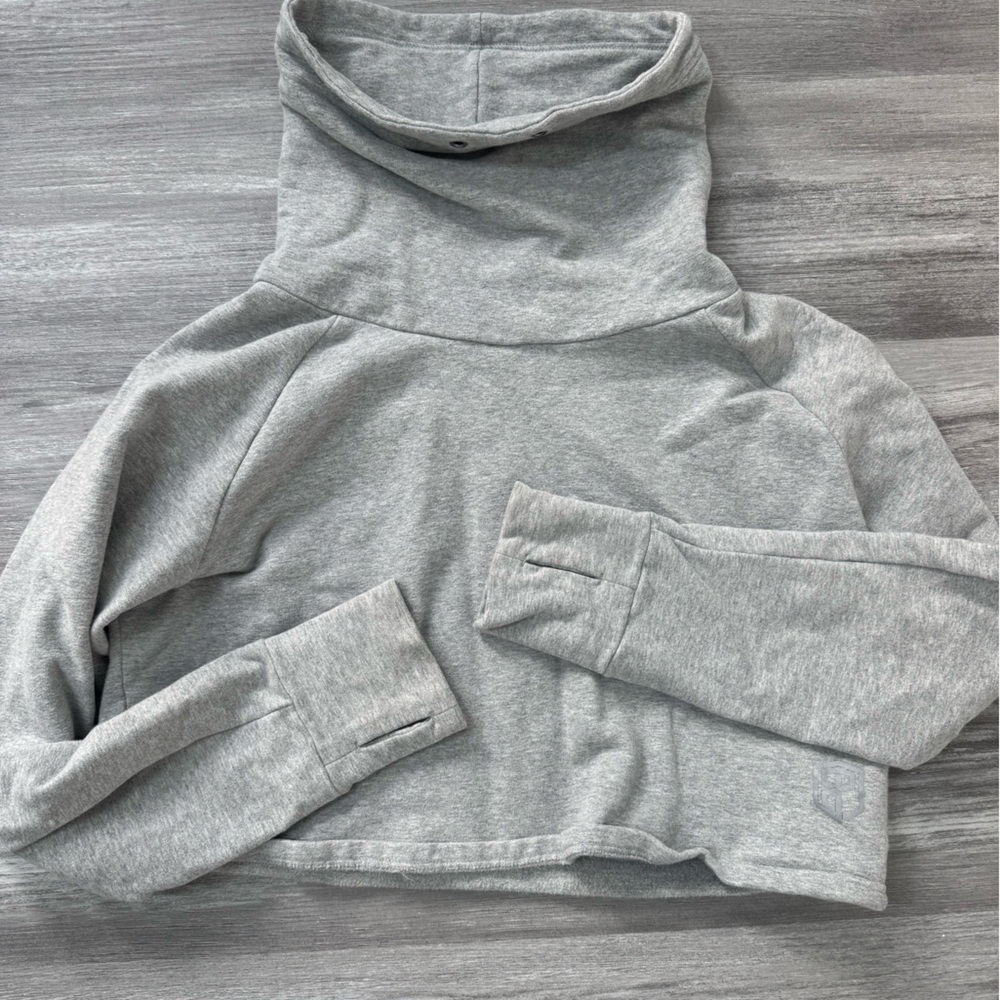 Born Primitive Crop funnel neck (L)